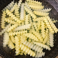 自制薯条的做法图解2