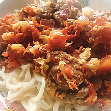 新疆美食——辣皮子肉拌面