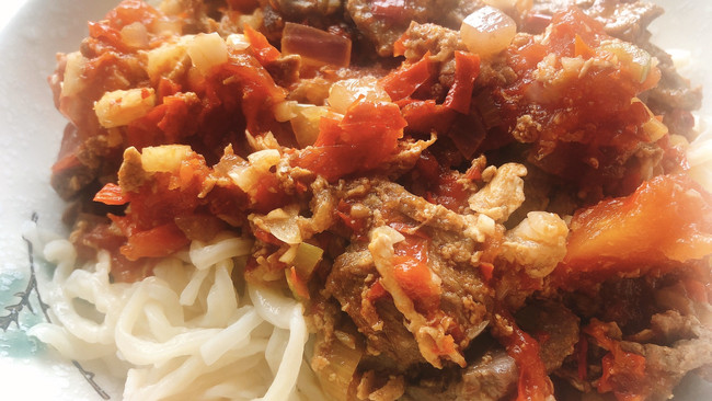 新疆美食——辣皮子肉拌面的做法