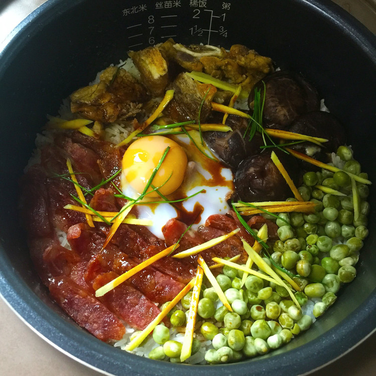 广式腊味…腊排腊肠电饭锅煲仔饭的做法