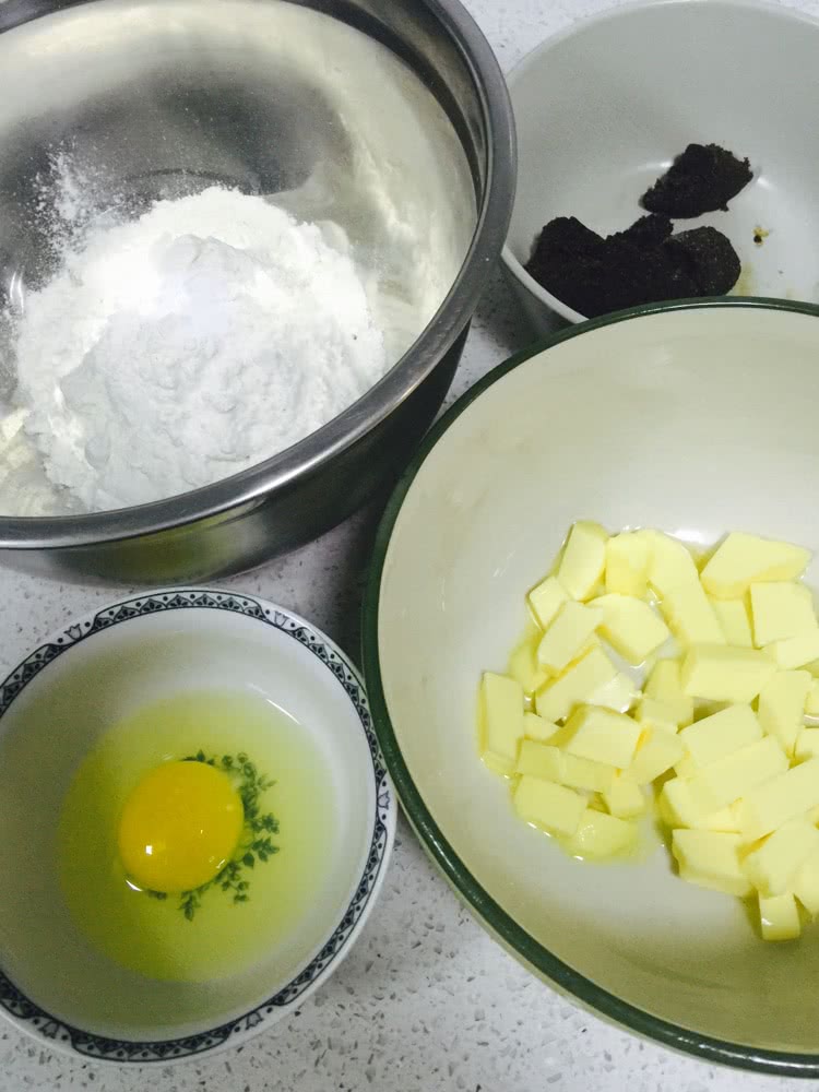 圣诞姜饼人（小朋友最爱饼干)的做法图解1