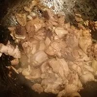 鸡大腿干菇炖粉条的做法图解4