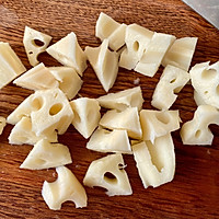 #旅行中的美味#秋藕黑米粥的做法图解2