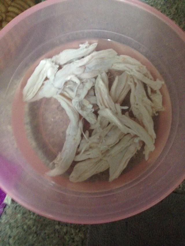 酸辣无骨鸭爪的做法图解1