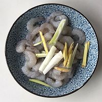 #夏日消暑，非它莫属#椒盐干炸虾仁的做法图解1