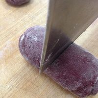 紫薯蔷薇馒头的做法图解6