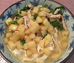 青椒土豆肉丝面的做法