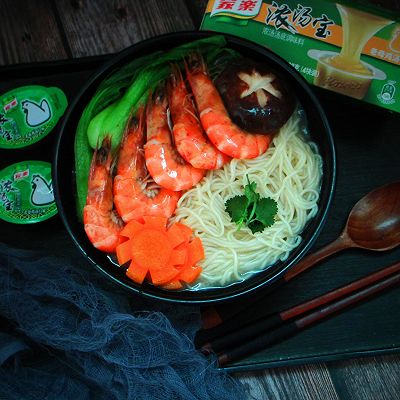 海鲜鸡汤面