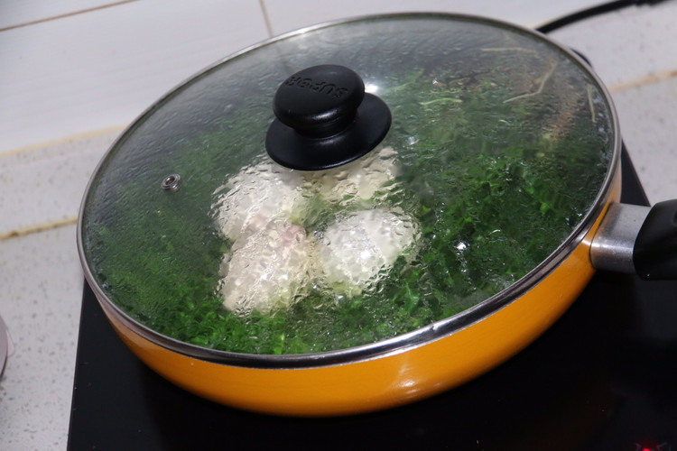 荠菜煮鸡蛋的做法