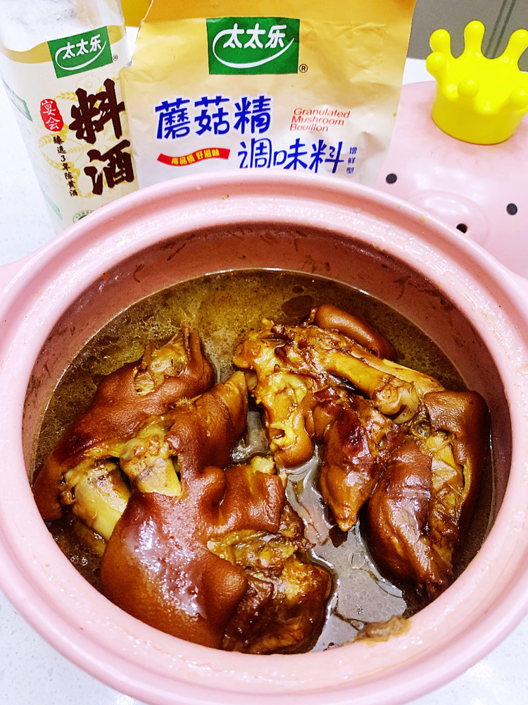 卤猪蹄的做法