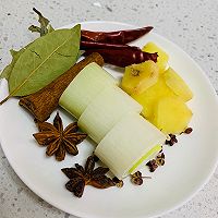 ‍电饭煲红烧排骨的做法图解3