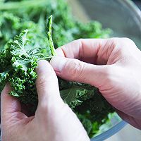 健康零食！羽衣甘蓝脆片的做法图解3