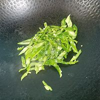 辣椒炒鸡蛋的做法图解5