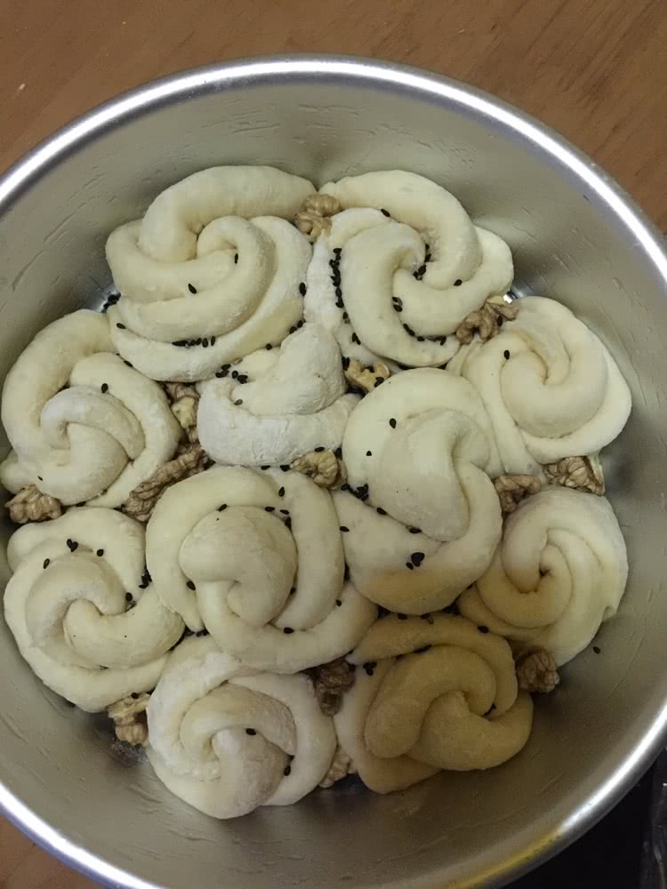 爱上易小焙从玫瑰花面包开始的做法图解6