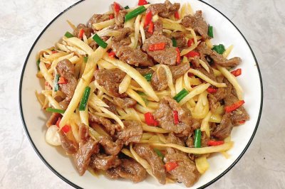 牛肉炒茭白