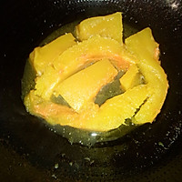 椰汁南瓜汤的做法图解3