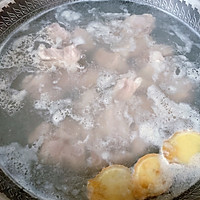 玉米排骨汤的做法图解3