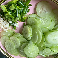 减脂菜水煮黄瓜的做法图解2