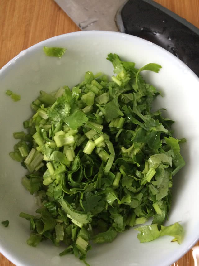 初秋的简易腊味饭的做法图解1