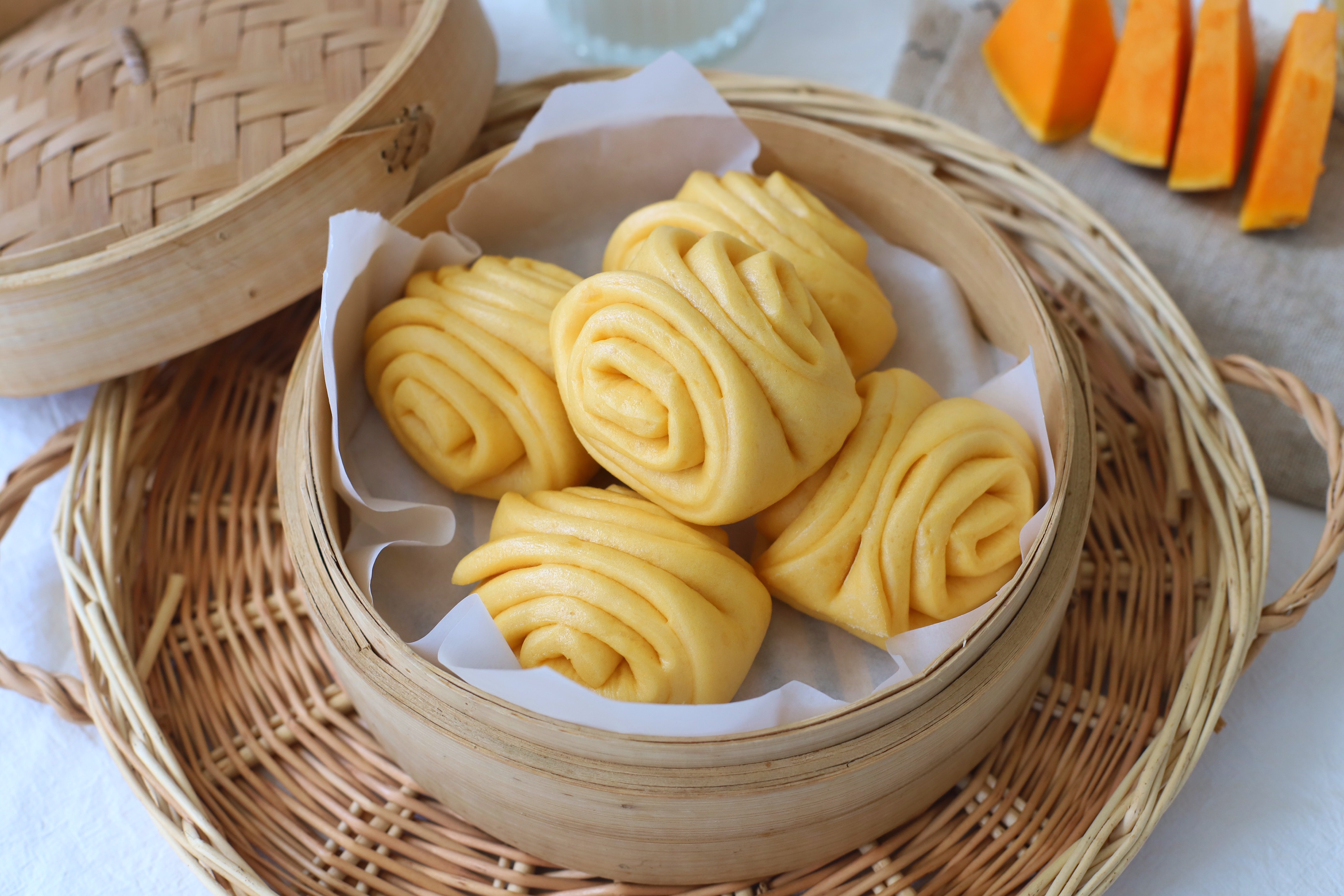 南瓜花卷怎么做 南瓜花卷的做法 桔子美食记 豆果美食