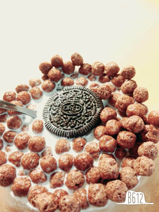 Oreo chocolate cereal的做法图解1