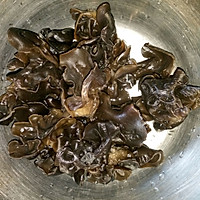 木耳鸡蛋炒小白菜的做法图解2