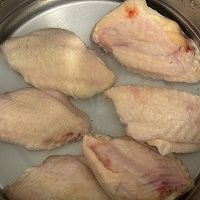 香煎鸡翅中的做法图解1