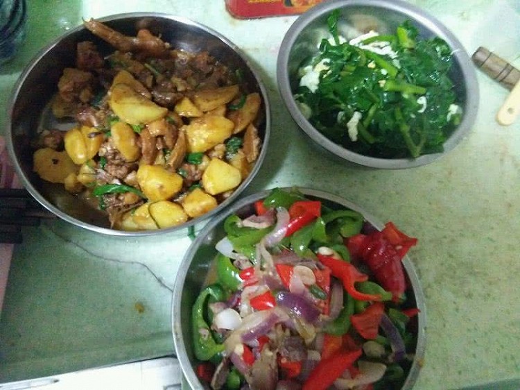 土豆炆鸭的做法