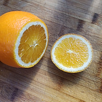 #流感季饮食攻略#喉咙割刀片试试盐蒸橙子的做法图解2
