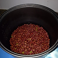 红豆小米粥——孕妇进冬必备佳品的做法图解1
