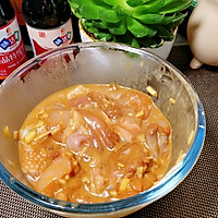 滑嫩多汁的香菇滑鸡饭，每吃一口都超满足！的做法图解3