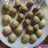 蛋黃酥的做法图解2