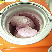 蓝莓酸奶冰淇淋的做法图解6