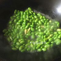 毛豆炒肉丝的做法图解4