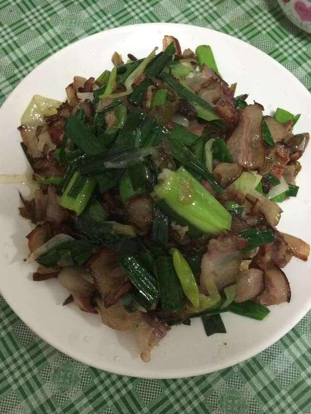 干辣椒炒腊肉的做法