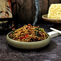 橄榄菜火腿丝炒面的做法图解10