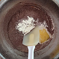 不断裂巧克力奶油蛋糕卷的做法图解6