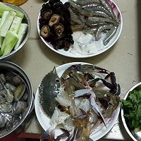 海鲜粥的做法图解1