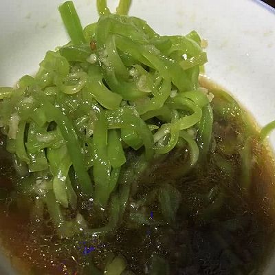 凉拌莴笋丝（糖醋味）