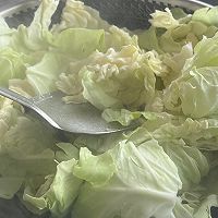 手撕包菜炒肉（家常菜）的做法图解4