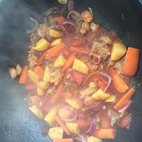西红柿土豆炖牛肉的做法图解5