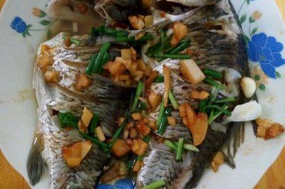 清蒸鲫鱼
