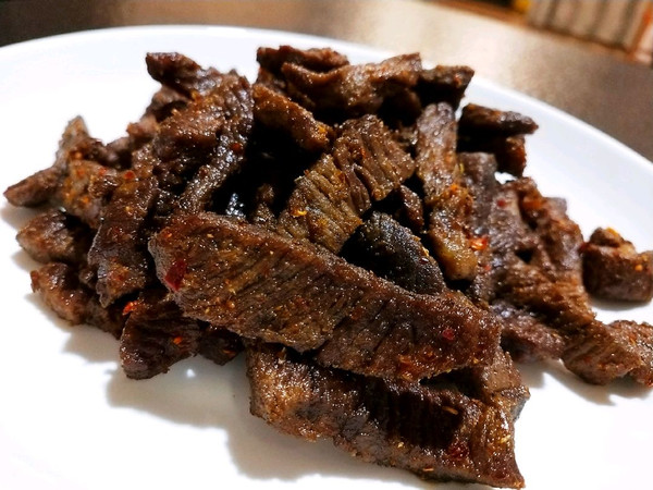 来一口嚼劲的~自制零食牛肉干