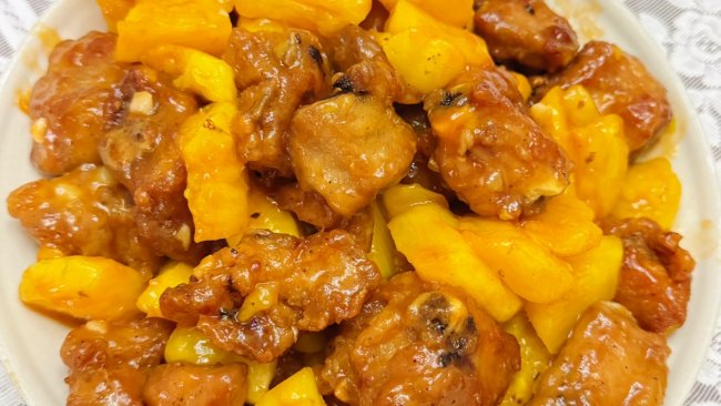 夏天就是要吃酸酸甜甜的菠萝咕噜排骨的做法
