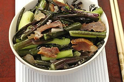 腊肉菜苔