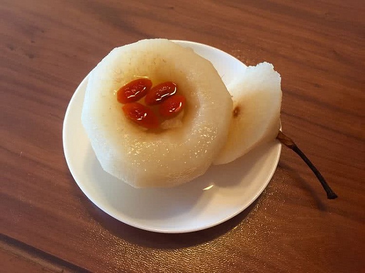 百合冰糖蒸梨的做法