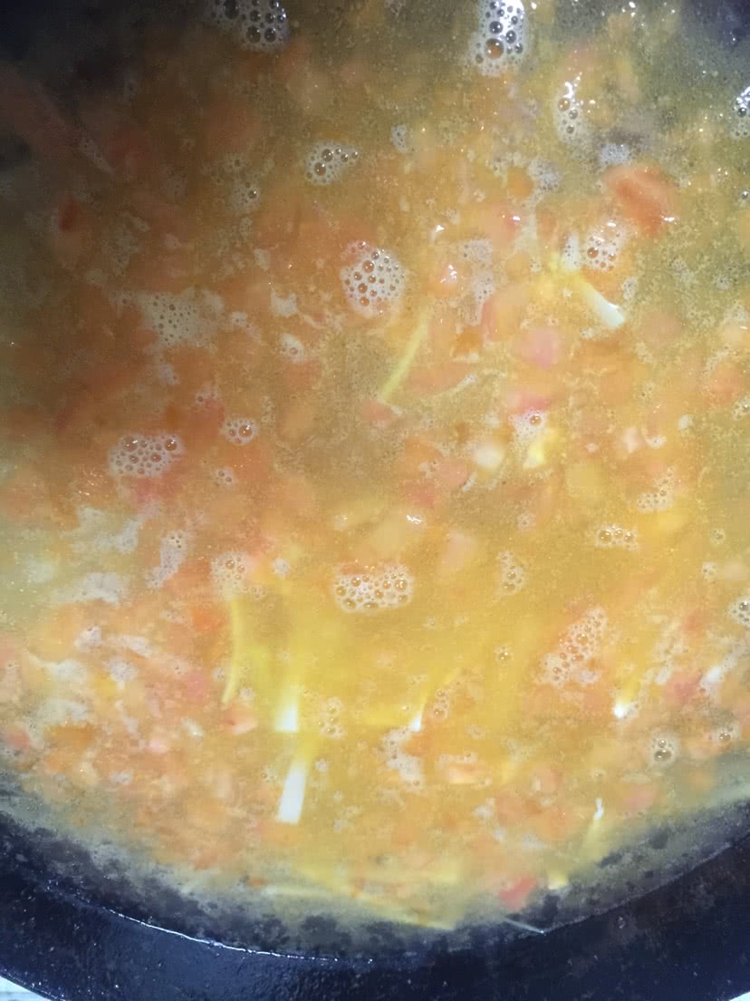 西红柿土豆脆笋面的做法图解3