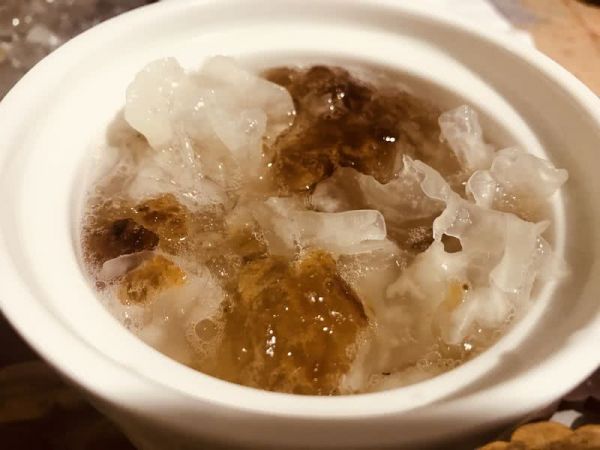 皂角米银耳羹
