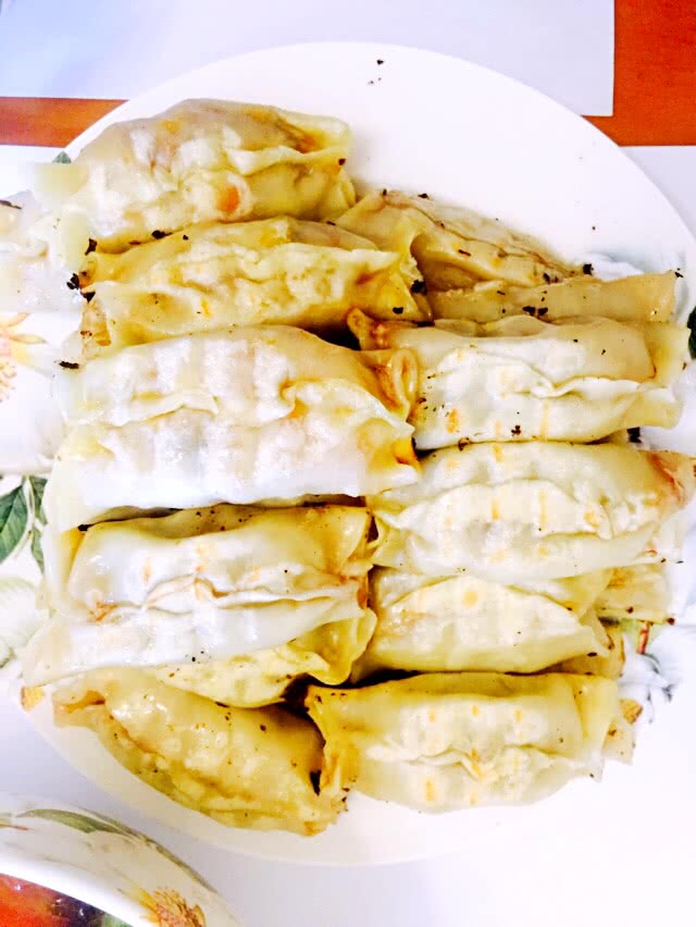 三鲜水煎包的做法图解7