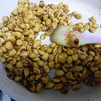 美食美刻之手工焦糖榛子巧克力的做法图解4